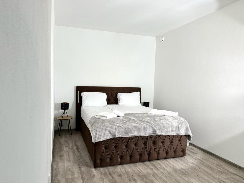 Sky Apartments 509 بلزن المظهر الخارجي الصورة