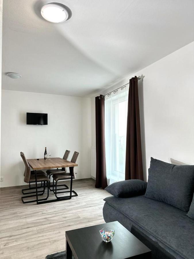 Sky Apartments 509 بلزن المظهر الخارجي الصورة